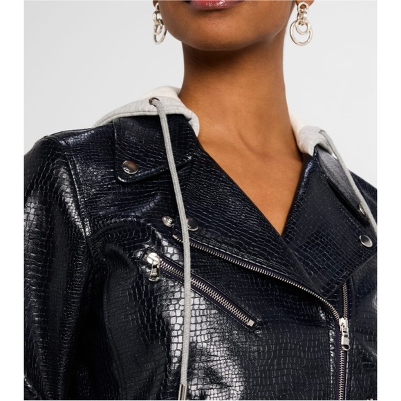 Cinq a Sept
Evie Combo Vegan Leather Moto Jacket size Small - Picture 5 of 7